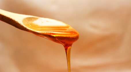 Tips to help test the quality of honey in Kenyan markets